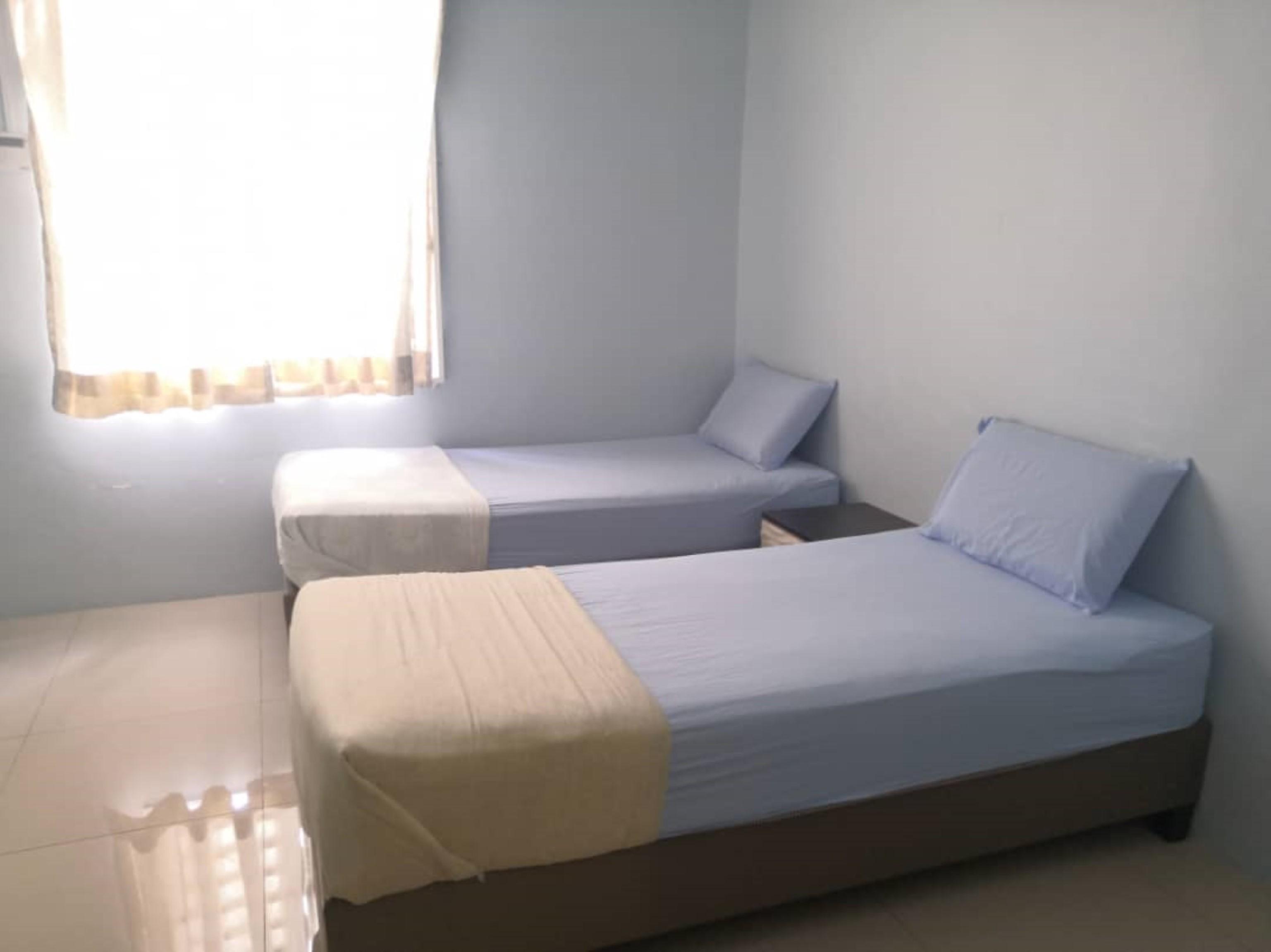Oyo 90132 Premium Hotel