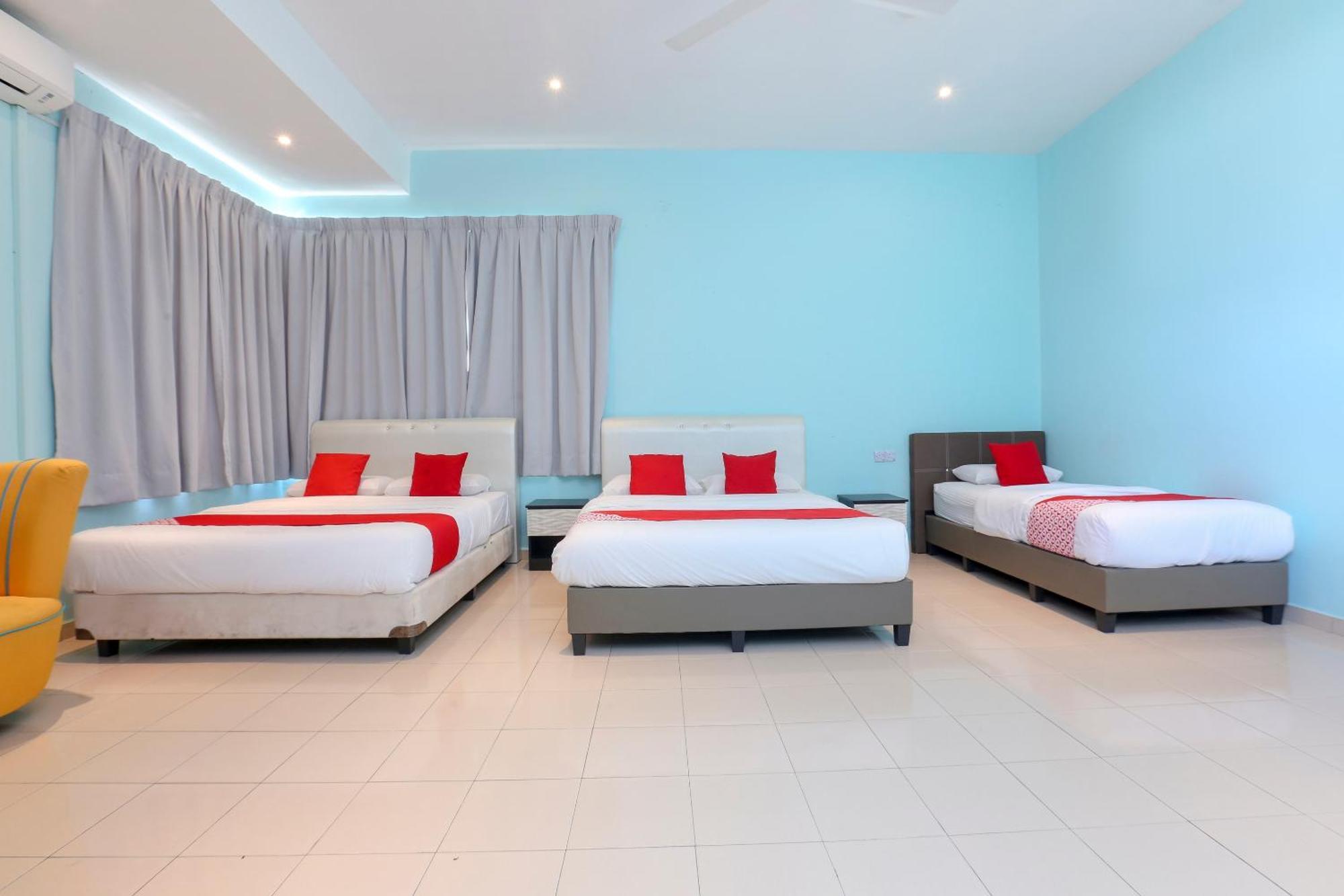 Oyo 90132 Premium Hotel